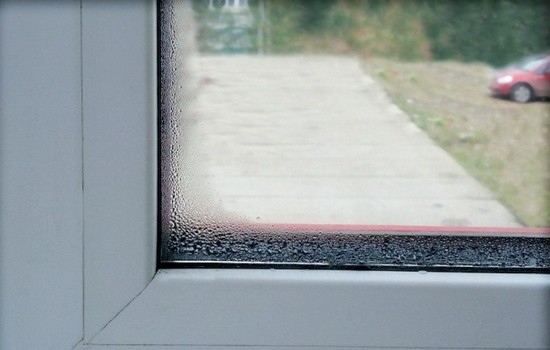 Дефект окна - причина возникновения на стекле капель воды