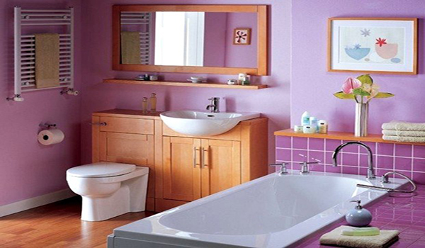 фиолетовая краска в ванной