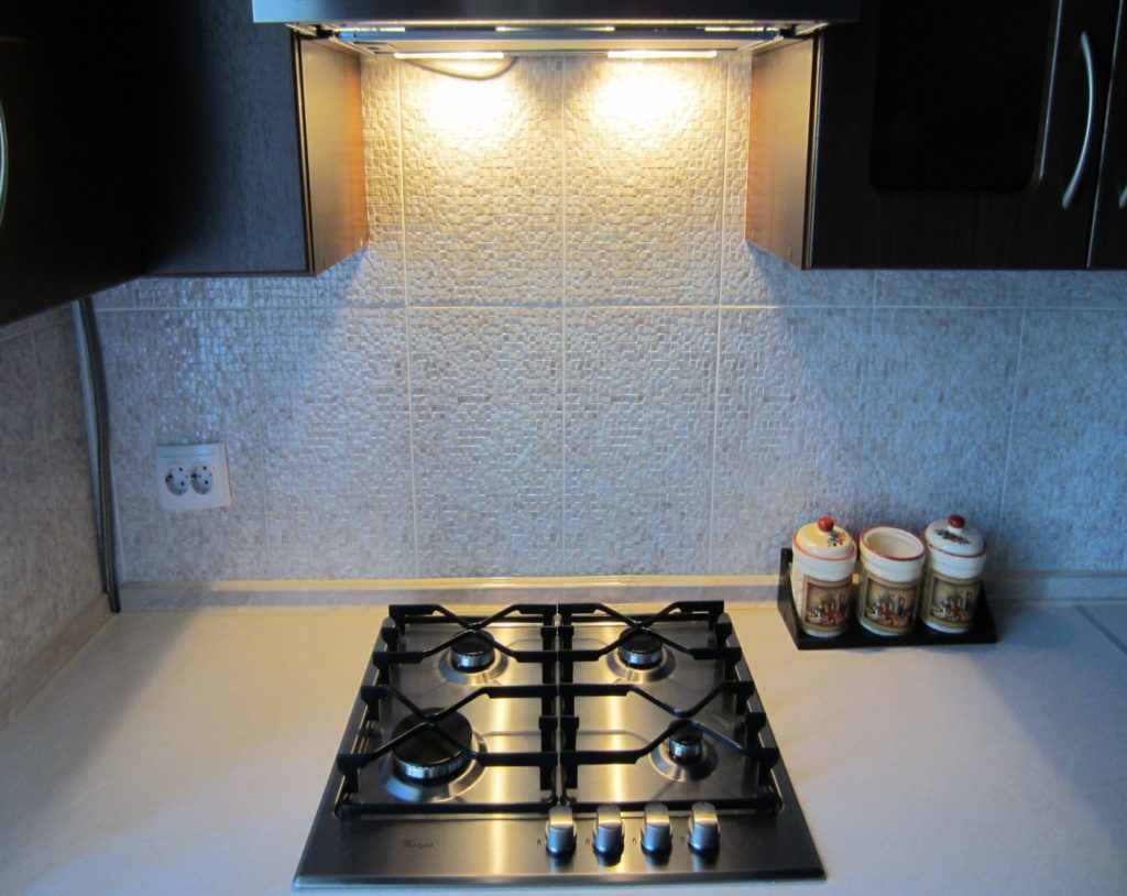 Кухонная вытяжка без отвода воздуха с подсветкой