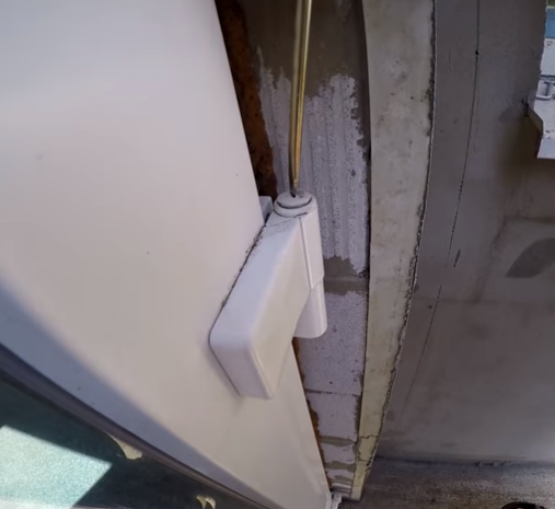 Защитная пробка для навеса пластиковой двери