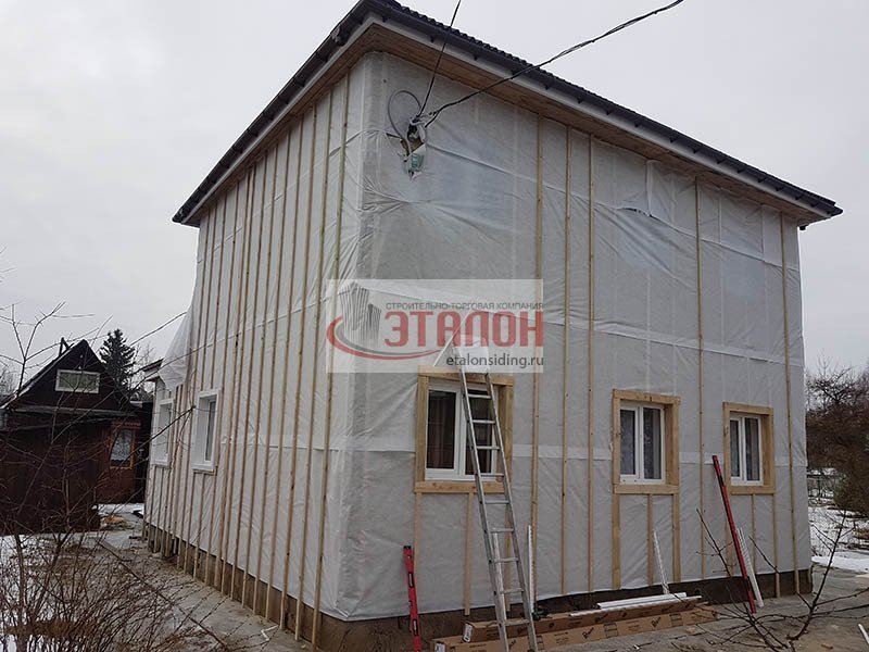 ветрогидроизоляция утеплителя под сайдингом etalonsiding.ru