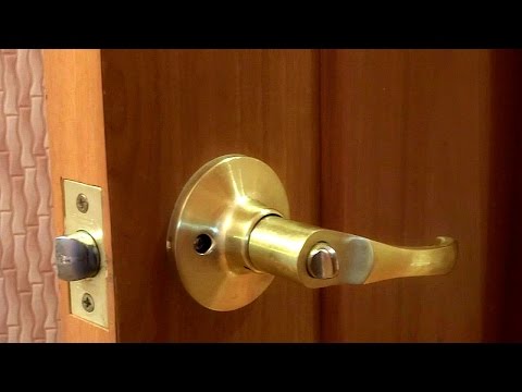 Как открыть дверь без ключа