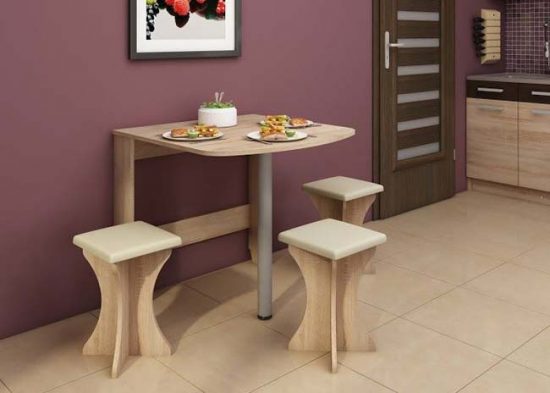 Откидные столы могут быть разных форм