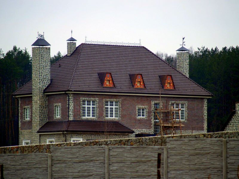 конструкция четырехскатной крыши