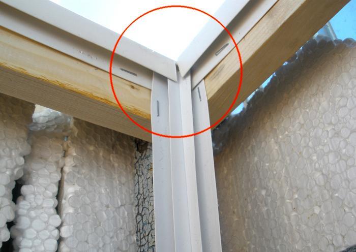 Как обшить балкон вагонкой или панелями изнутри