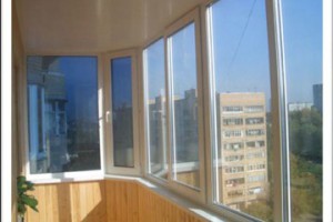 Остекление балкона профилями ПВХ