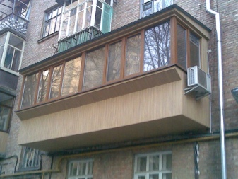 Остекление балкона в «хрущевке»