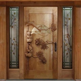 Как установить деревянные двери? 