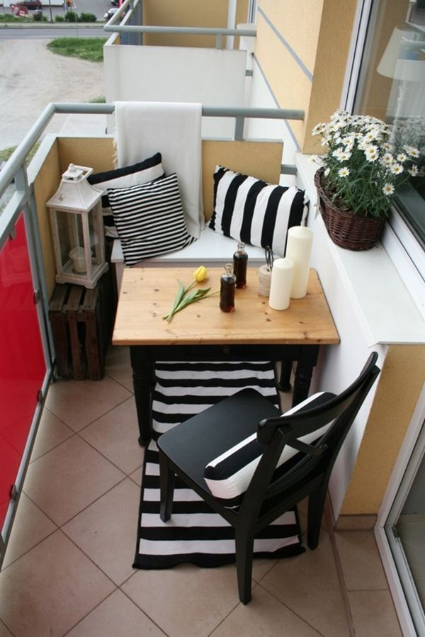 Удобный и компактный столик на балкон своими руками фото